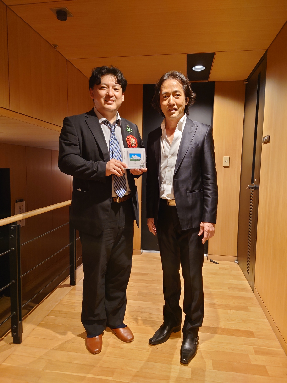 講師の秋川雅史氏と。
